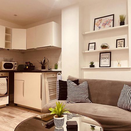 Apartamento Modern 1 Bed Flat In The Heart Of Hackney Londres Exterior foto