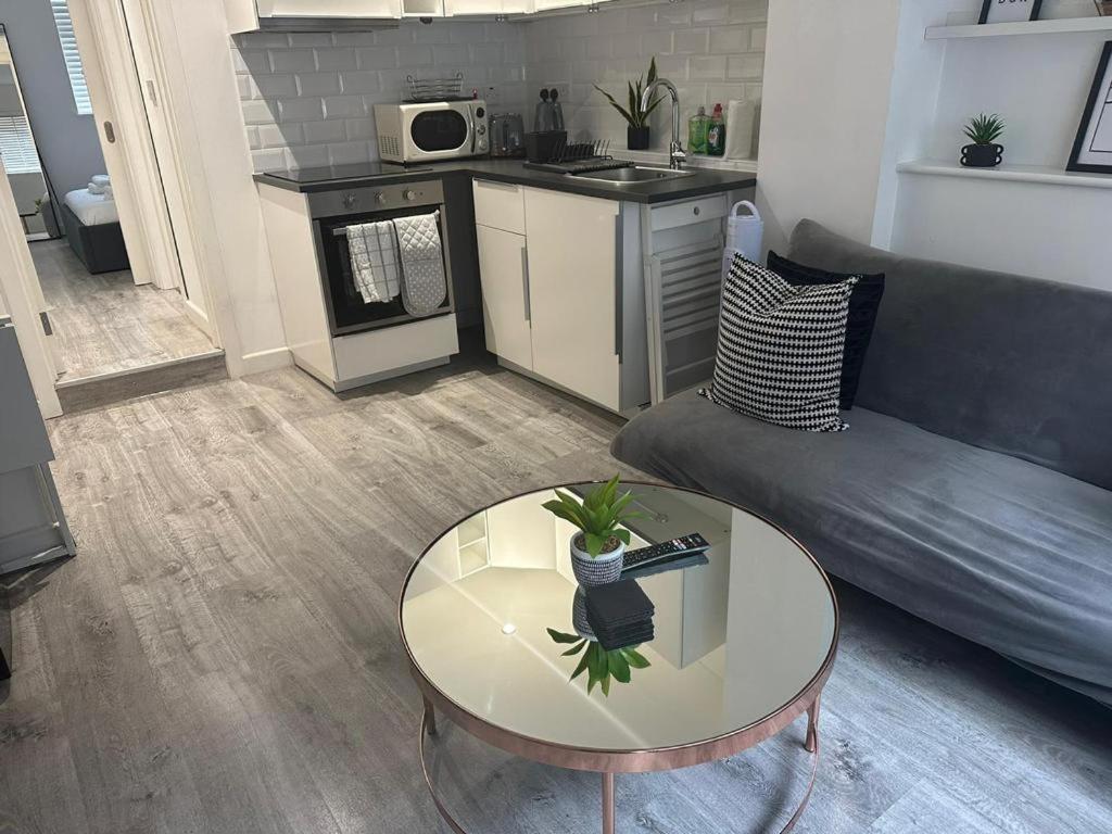Apartamento Modern 1 Bed Flat In The Heart Of Hackney Londres Exterior foto