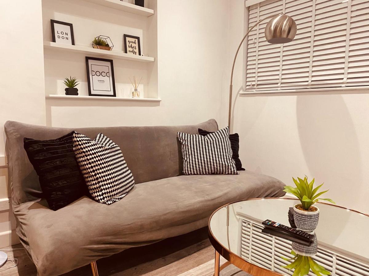 Apartamento Modern 1 Bed Flat In The Heart Of Hackney Londres Exterior foto